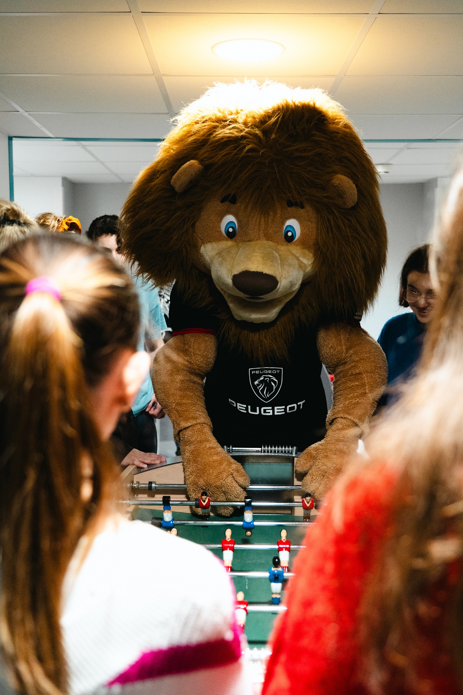 Mardi 19 décembre 2023, le Stade Toulousain et l'association LA PETITE ETOILE se sont rendus dans différents hôpitaux du CHU de Toulouse afin de remettre des cadeaux à l'approche des fêtes de Noël.