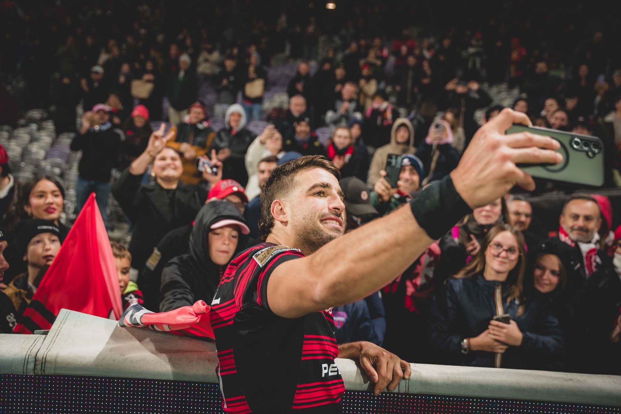 Juan cruz Mallia prend un selfie