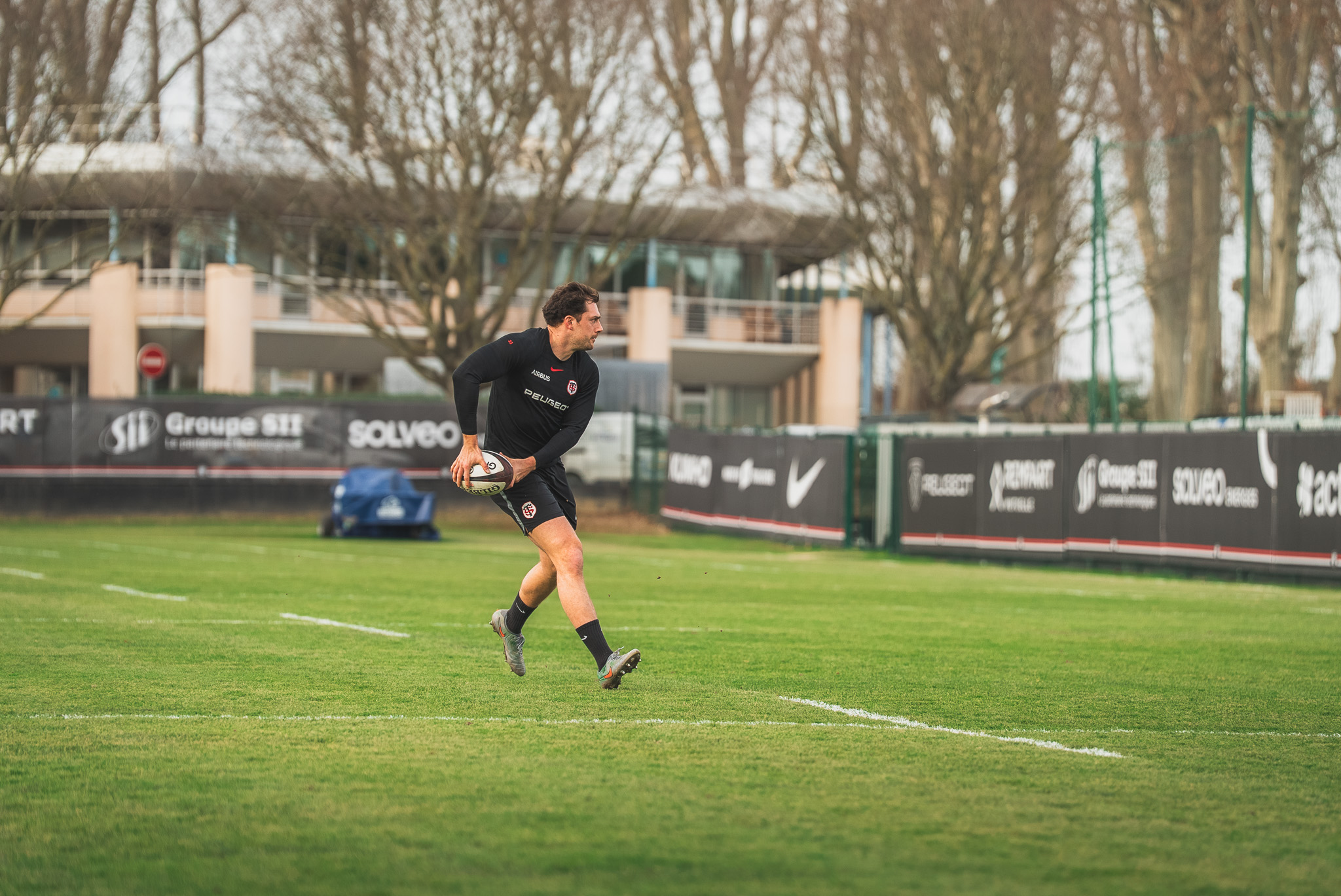 Pierre-Louis Barassi effectue une passe