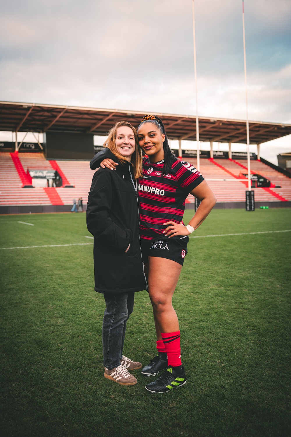Ambre MWAYEMBE et Pauline BOURDON SANSUS joueuse du Stade Toulousain