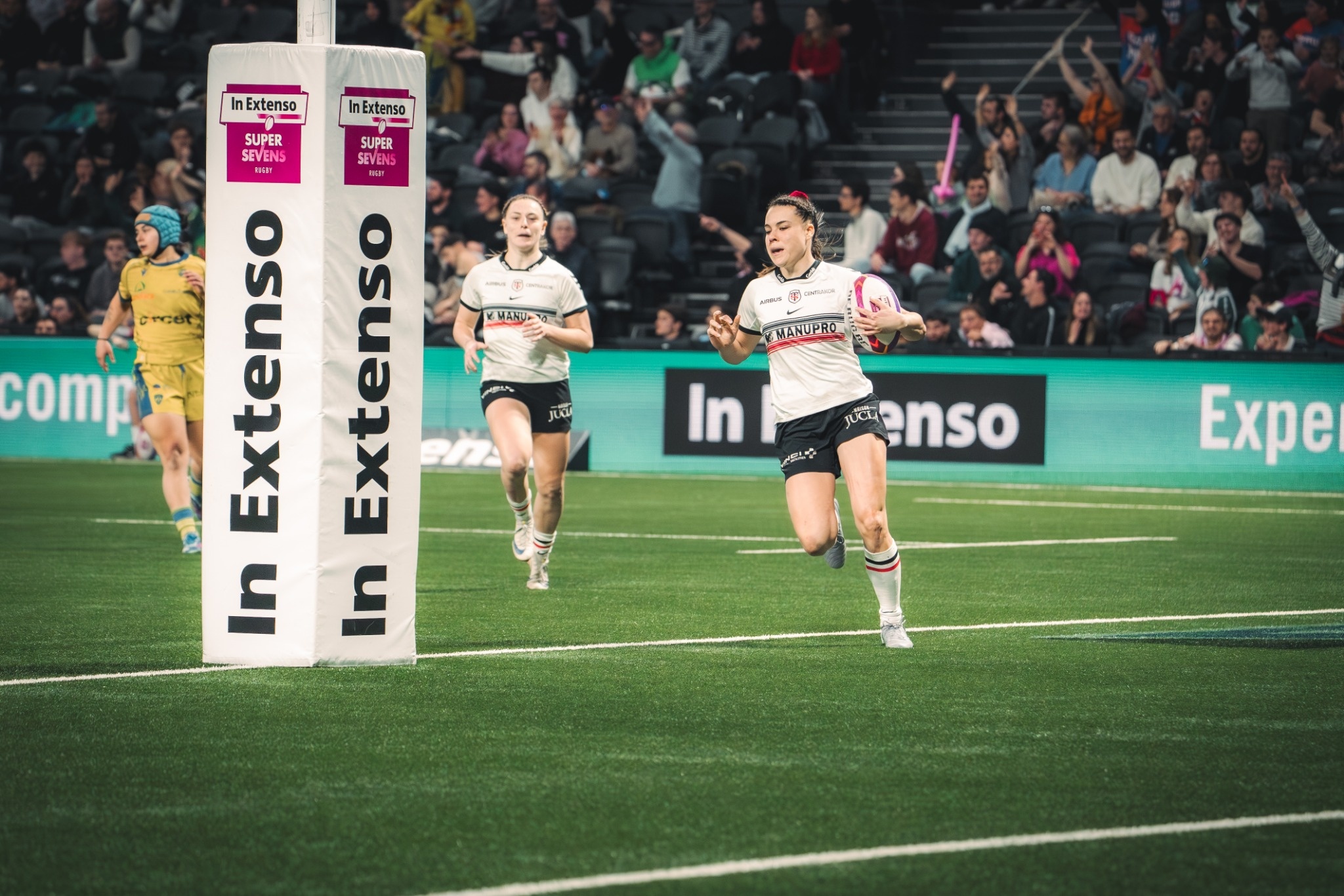 Léa Murie marque un essai