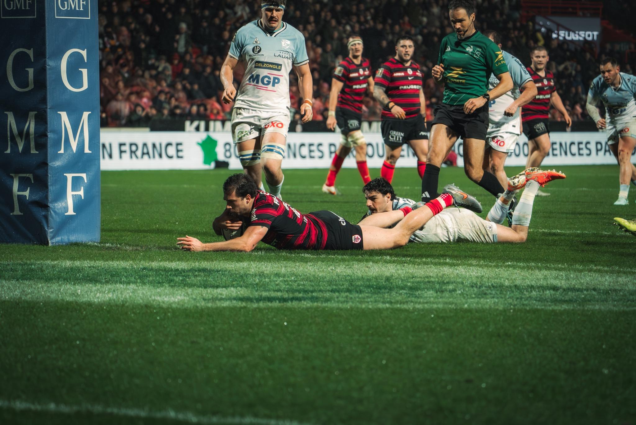 Pierre-Louis Barassi marque un essai